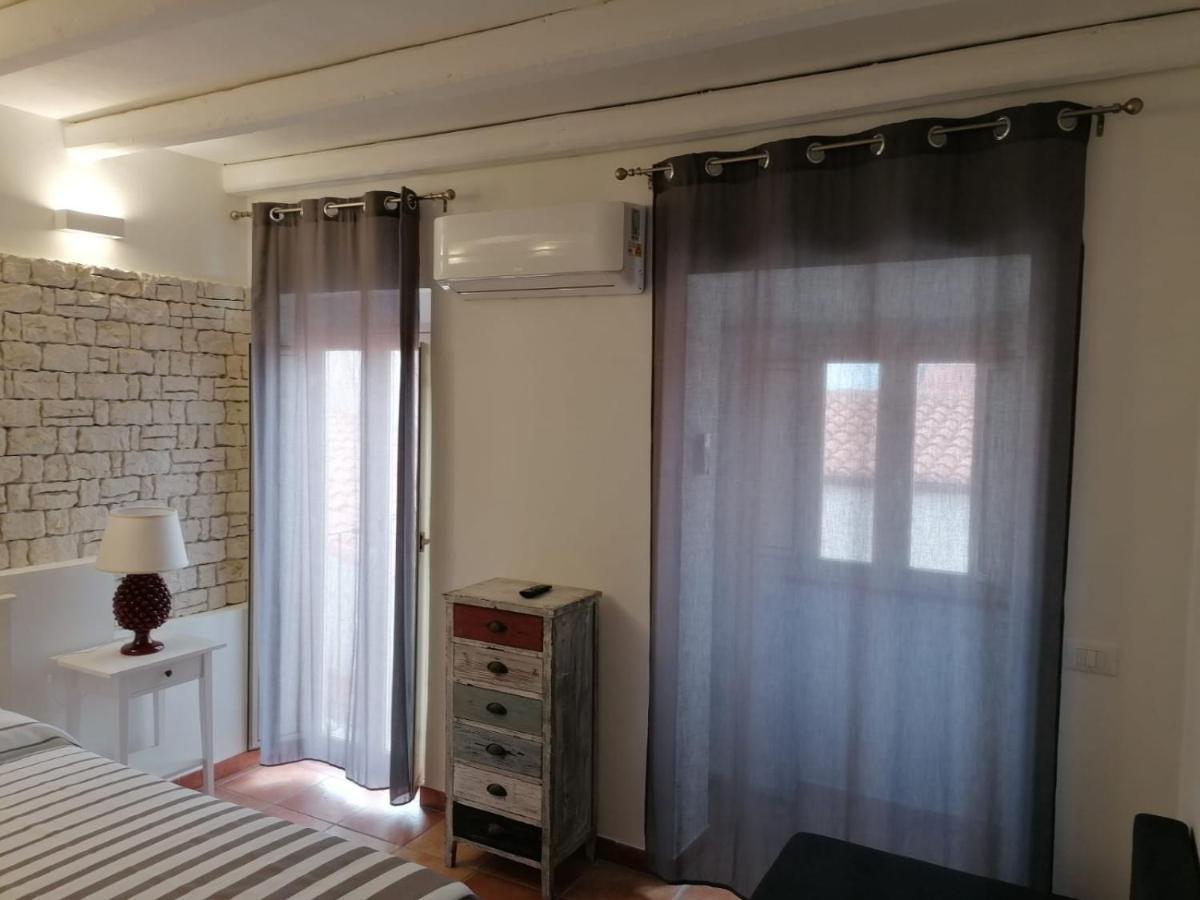 Molo 78 Case Vacanze Чефалу Екстериор снимка