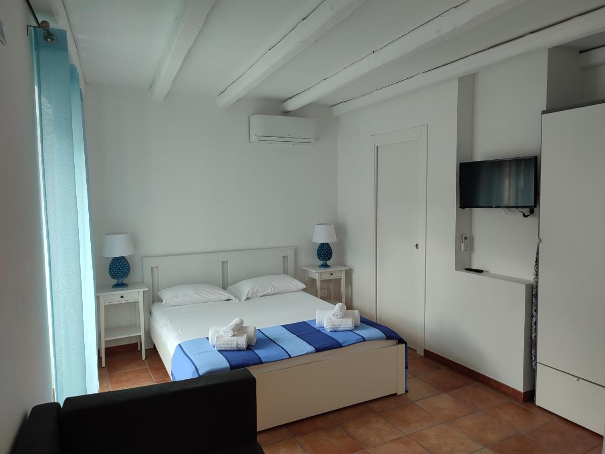 Molo 78 Case Vacanze Чефалу Екстериор снимка