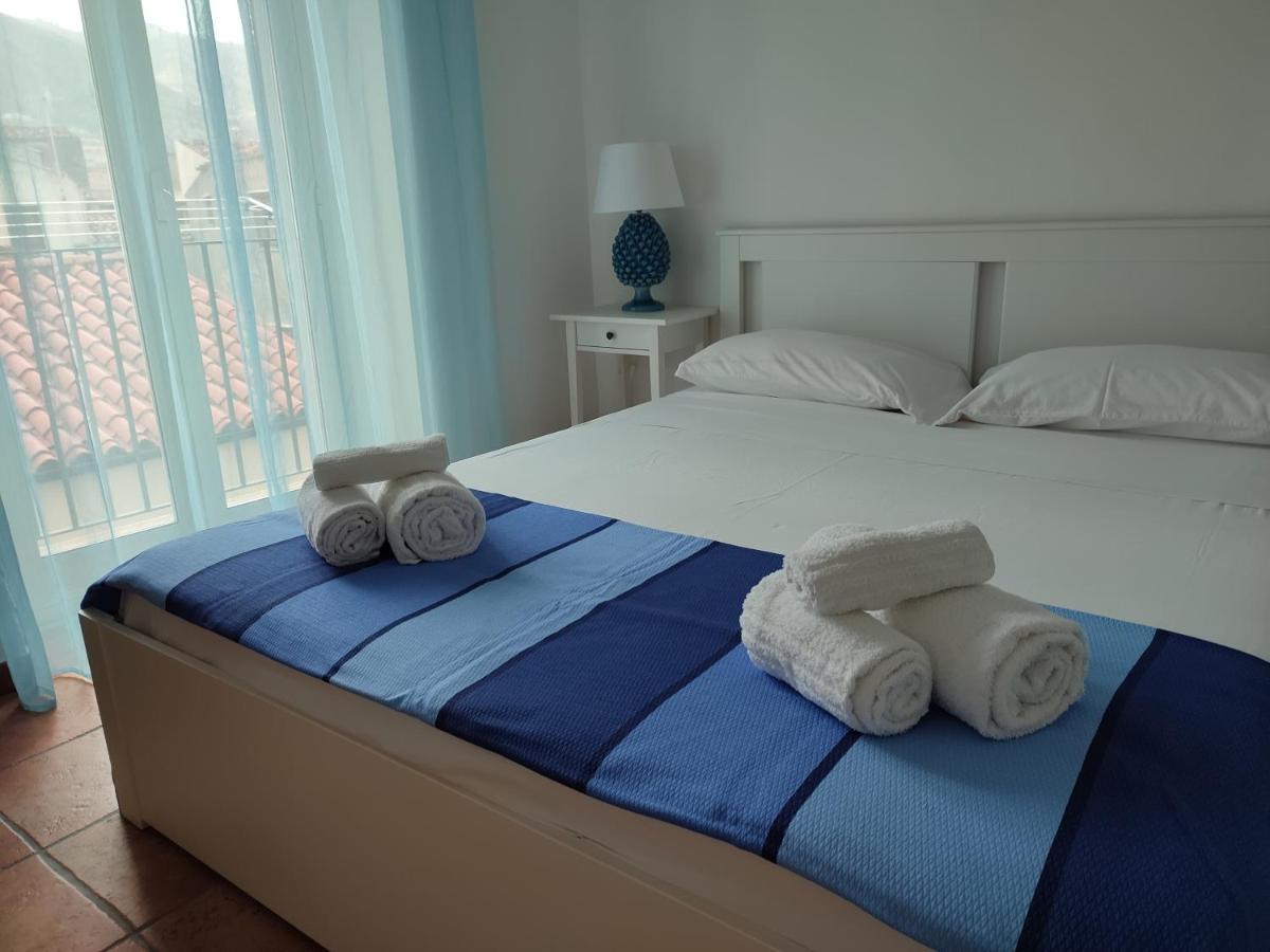 Molo 78 Case Vacanze Чефалу Екстериор снимка