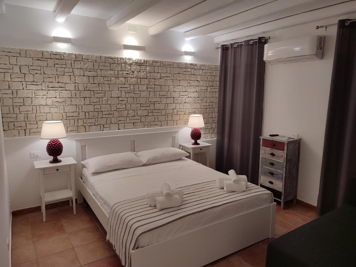 Molo 78 Case Vacanze Чефалу Екстериор снимка