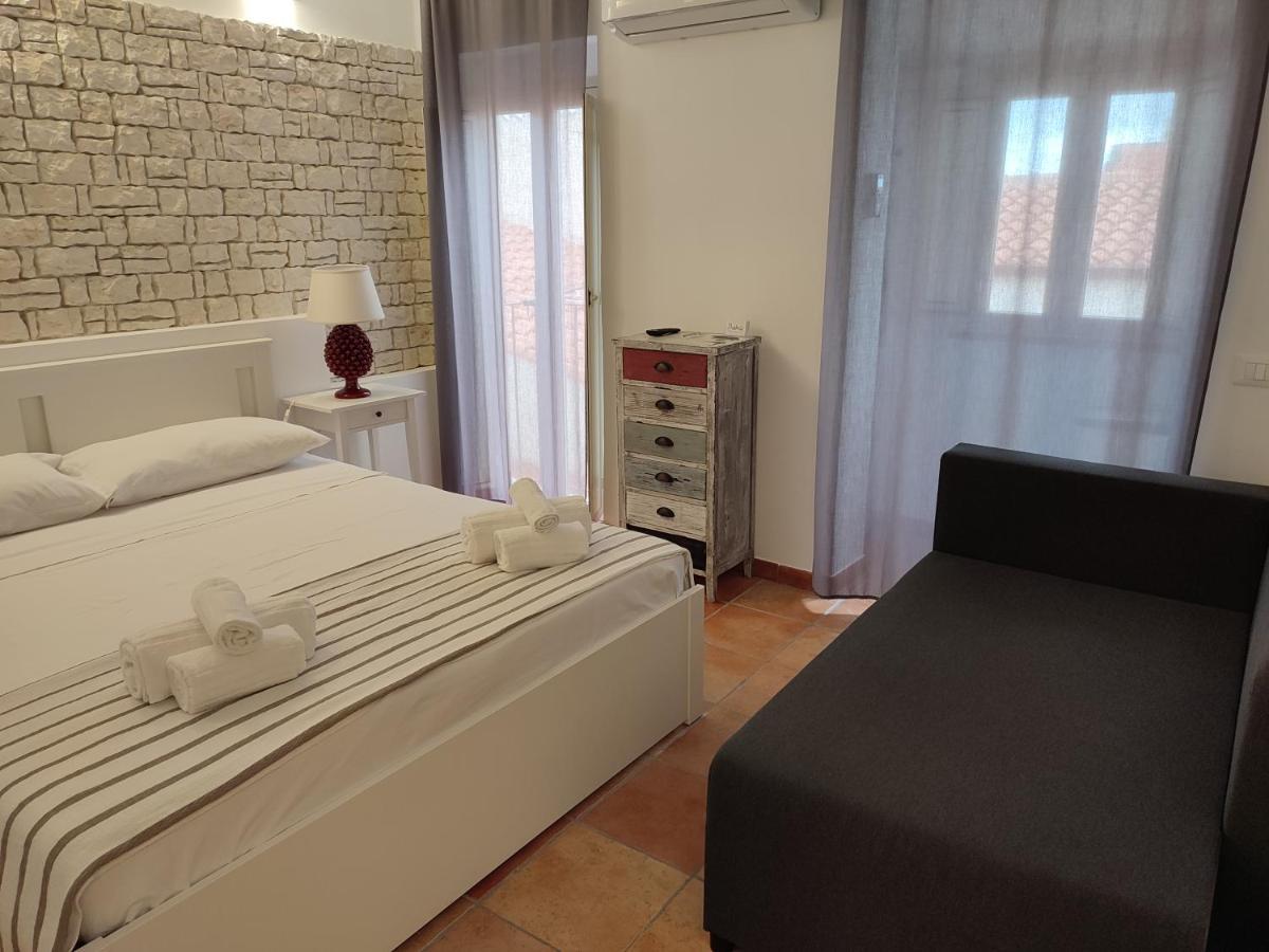 Molo 78 Case Vacanze Чефалу Екстериор снимка